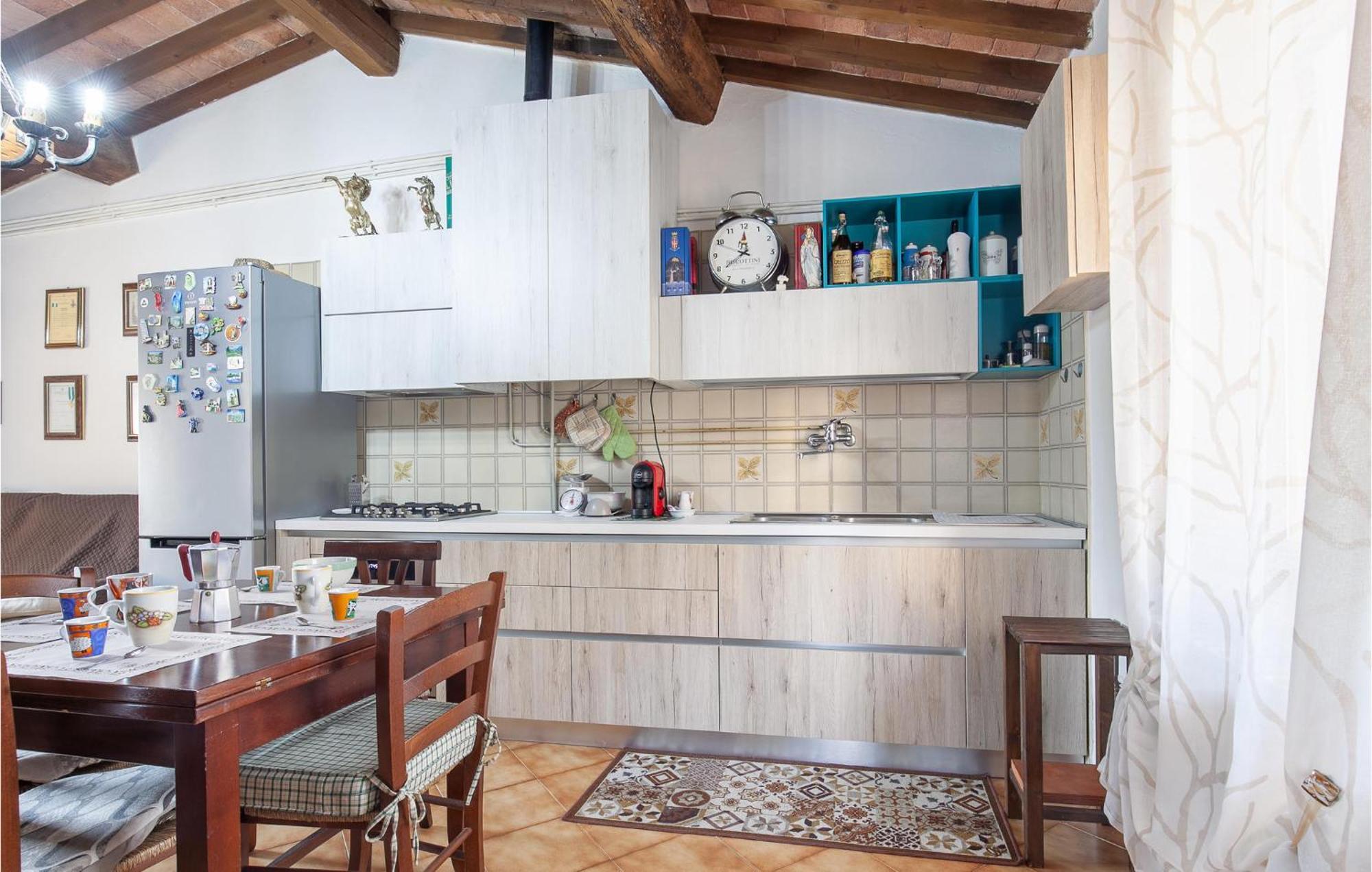 Awesome Home In Montefoscoli With Wifi מראה חיצוני תמונה